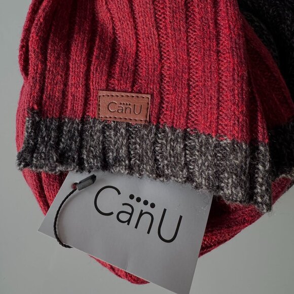 NWT Canü red & grey striped acrylic scarf - Picture 2 of 2